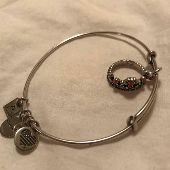 Alex and Ani Queen’s Crown Silver Bracelet - Picture 5 of 7